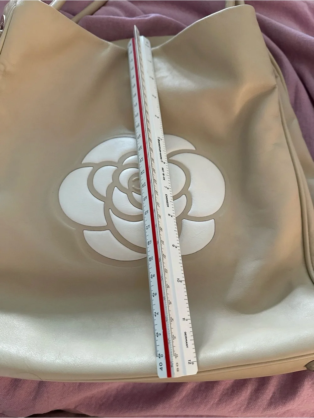 CHANEL Cream Shoulder Bag with White Camellia Motif